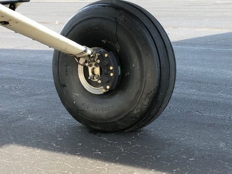 8.50x6 Mains and Nosewheel Tires | ABI 199-62 Wheel and Brake Kit - Image 10