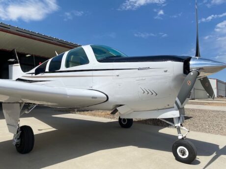 1981 Beechcraft Bonanza F33A - Image 11