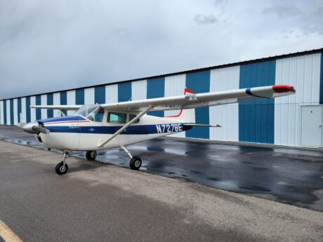 Cessna 182B Skyline - Image 6